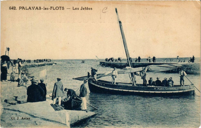 Carte postale ancienne Palavas-les-Flots Les Jetées à Palavas-les-Flots