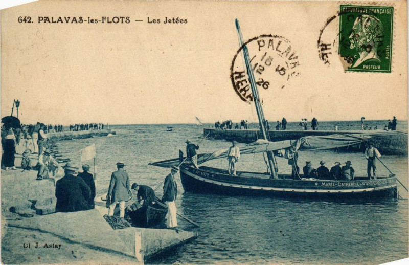 Carte postale ancienne Palavas-les-Flots Les Jetées à Palavas-les-Flots