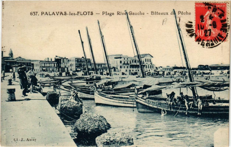 Carte postale ancienne Palavas-les-Flots Plage Rive Gauche Bateaux de Peche à Palavas-les-Flots