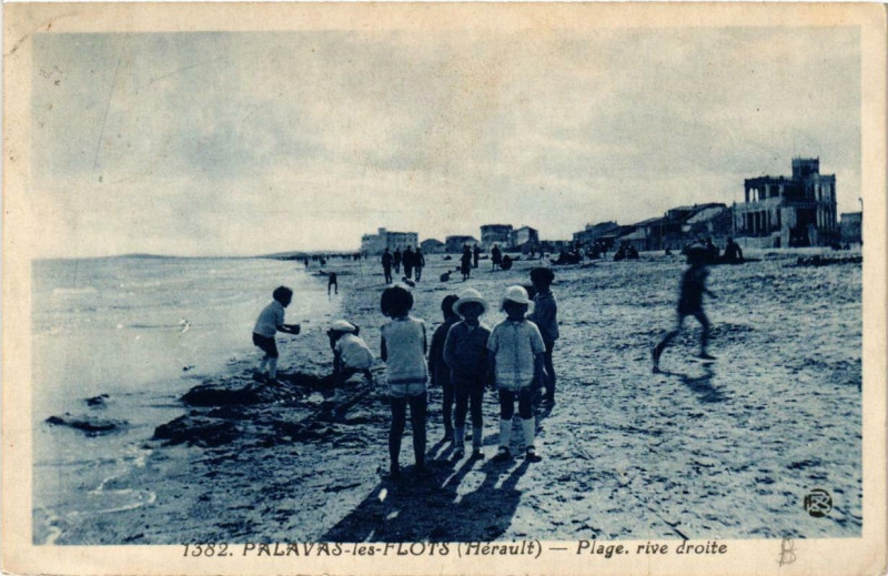 Carte postale ancienne Palavas-les-Flots Plage rive droite à Palavas-les-Flots