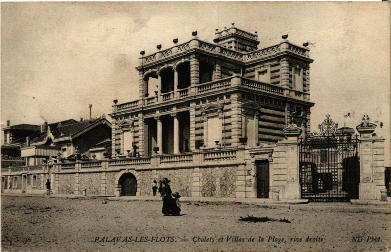 Carte postale ancienne Palavas-les-Flots Chalets et Villas de la Plage rive droite à Palavas-les-Flots