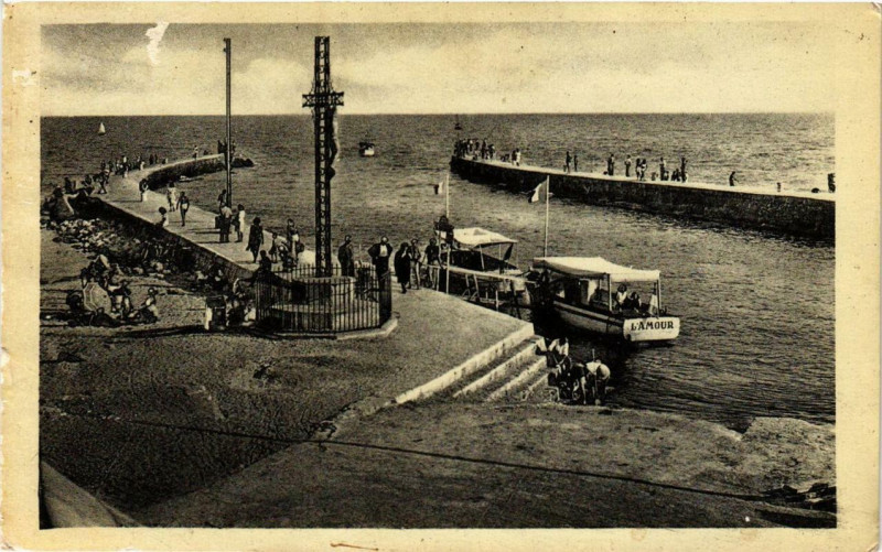 Carte postale ancienne Palavas-les-Flots Les Jetées à Palavas-les-Flots