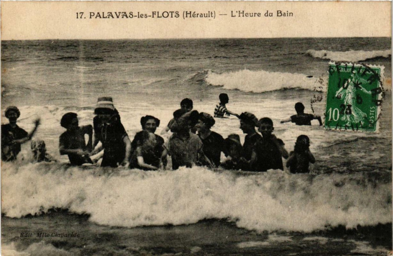 Carte postale ancienne Palavas-les-Flots L'Heure du Bain à Palavas-les-Flots