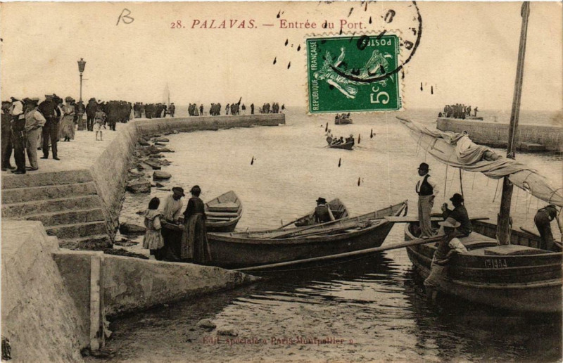 Carte postale ancienne Palavas-les-Flots Entrée du Port à Palavas-les-Flots
