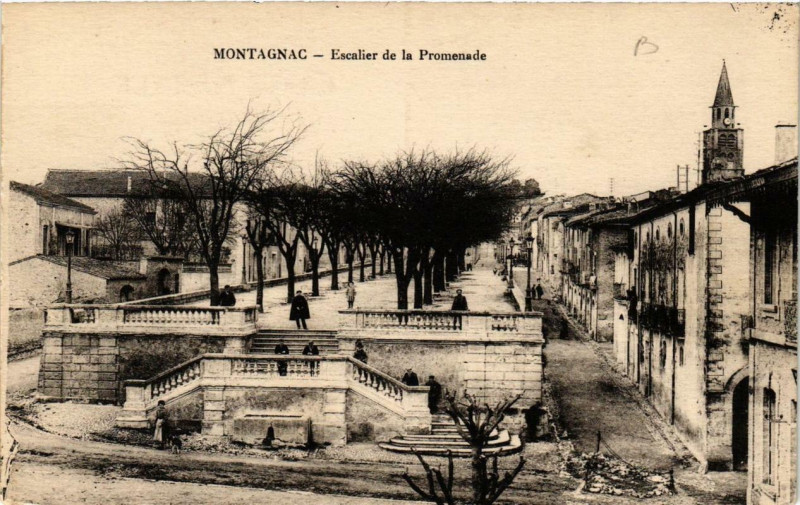 Carte postale ancienne Montagnac Escalier de la Promenade à Montagnac