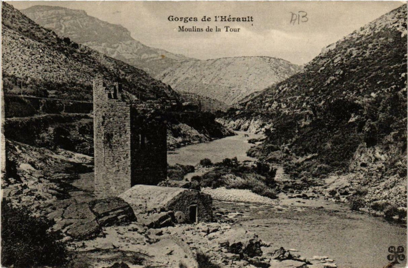 Carte postale ancienne Gorges de l'Hérault Moulins de la Tour