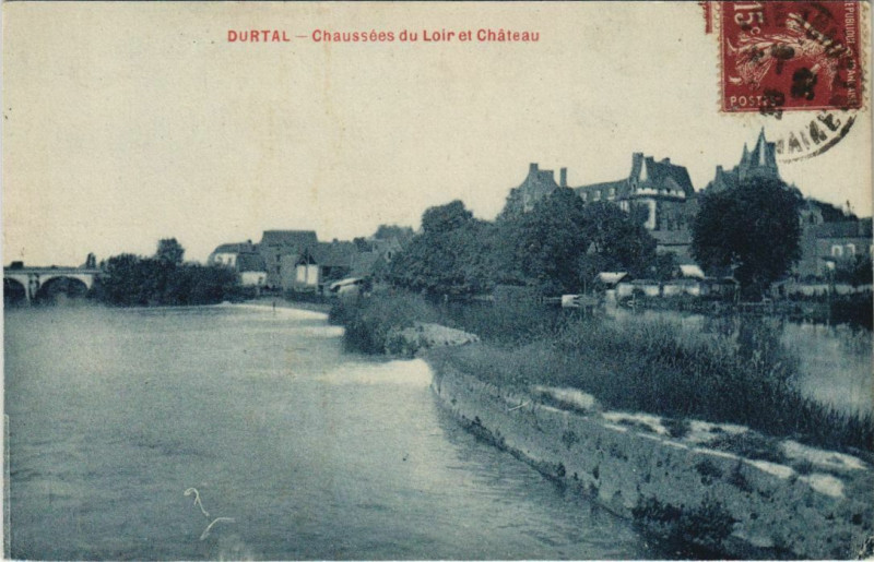 Carte postale ancienne Durtal Chaussees du Loir et Chateau à Durtal