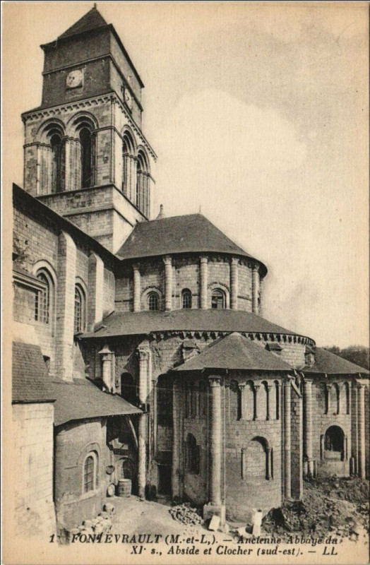 Carte postale ancienne Fontevrault Ancienne Abbaye Abside et Clocher