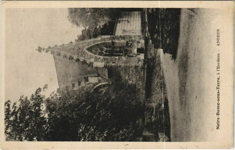 Carte postale ancienne Notre-Dame-sous-Terre a l'Esnieres