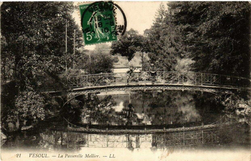 Carte postale ancienne Vesoul La Passerelle Mellier