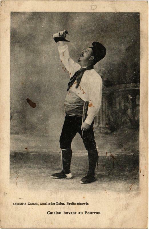 Carte postale ancienne Catalan buvant au Pourrou à Ur