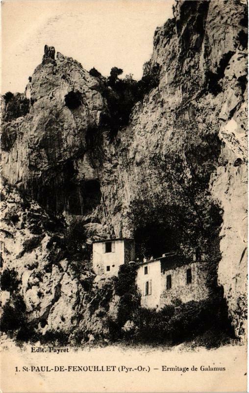 Carte postale ancienne Saint-Paul-de-Fenouillet Ermitage de Galamus à Saint-Paul-de-Fenouillet