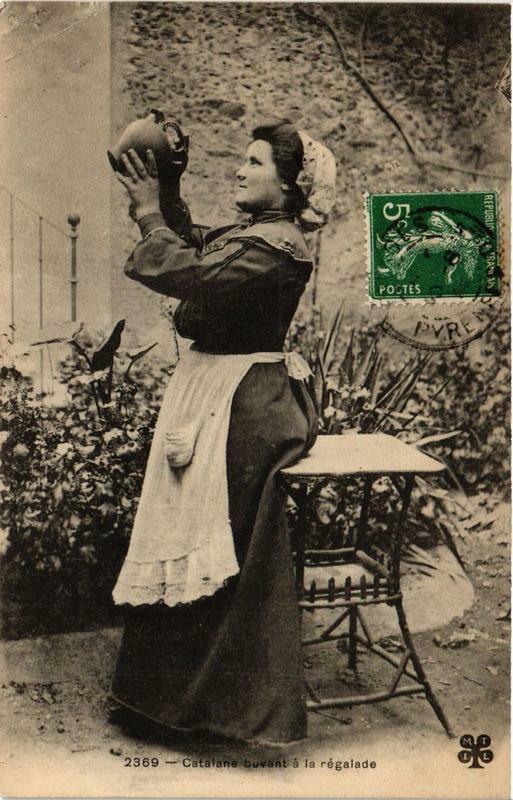 Carte postale ancienne Catalane buvant a la regalade