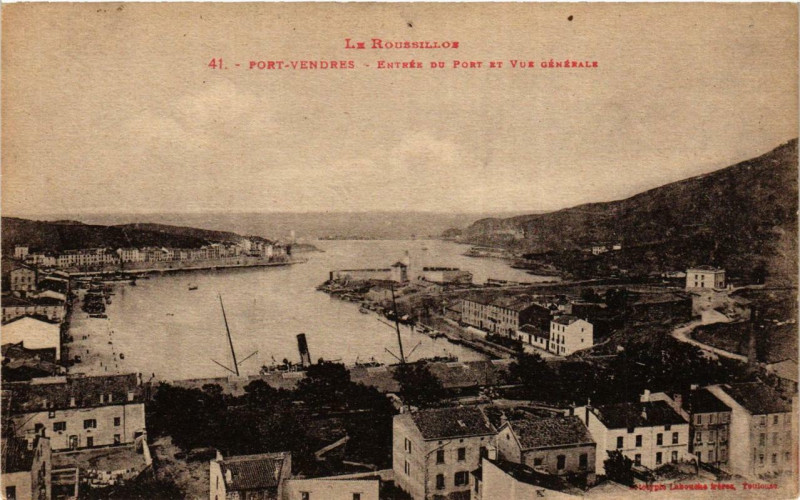 Carte postale ancienne Port-Vendres Entrée du Port et Vue générale à Port-Vendres