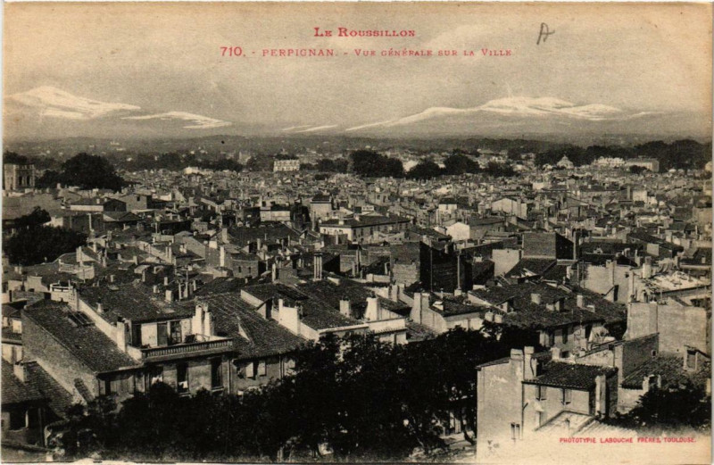 Carte postale ancienne Perpignan Vue générale sur la Ville à Perpignan
