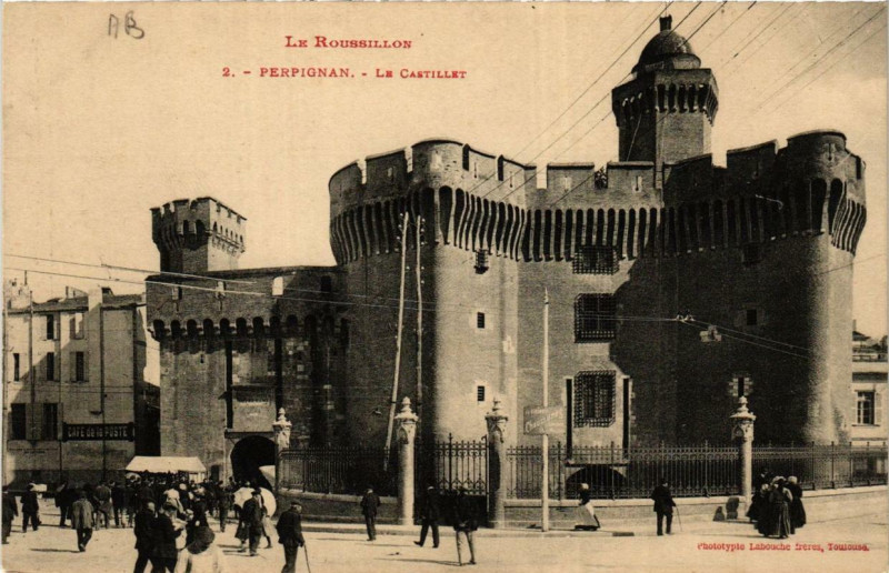 Carte postale ancienne Perpignan Le Castillet à Perpignan