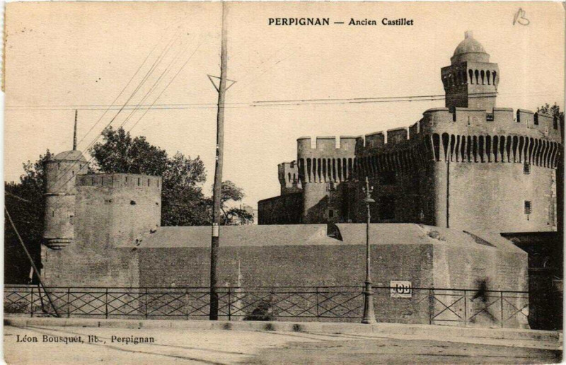 Carte postale ancienne Perpignan Ancien Castillet à Perpignan