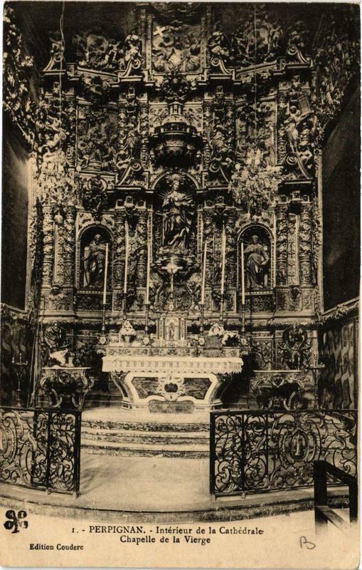 Carte postale ancienne Perpignan Intérieur de la Cathedrale Chapelle de la Vierge à Perpignan