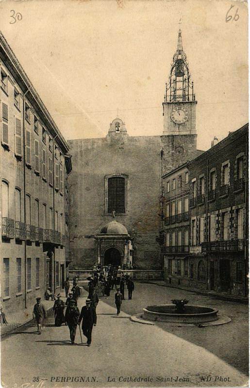 Carte postale ancienne Perpignan La Cathédrale Saint-Jean à Perpignan