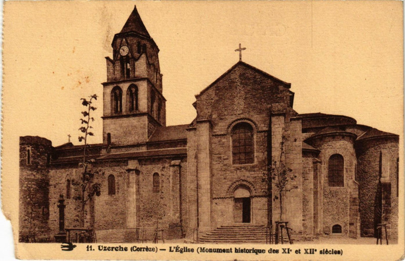 Carte postale ancienne Uzerche - L'Eglise à Uzerche