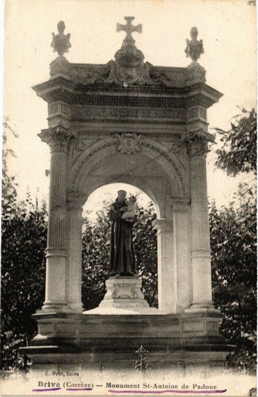 Carte postale ancienne Brive - Monument Saint-Antoine de Padoue