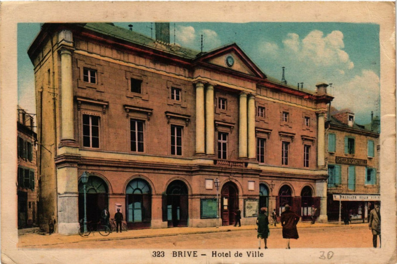 Carte postale ancienne Brive - Hotel de Ville