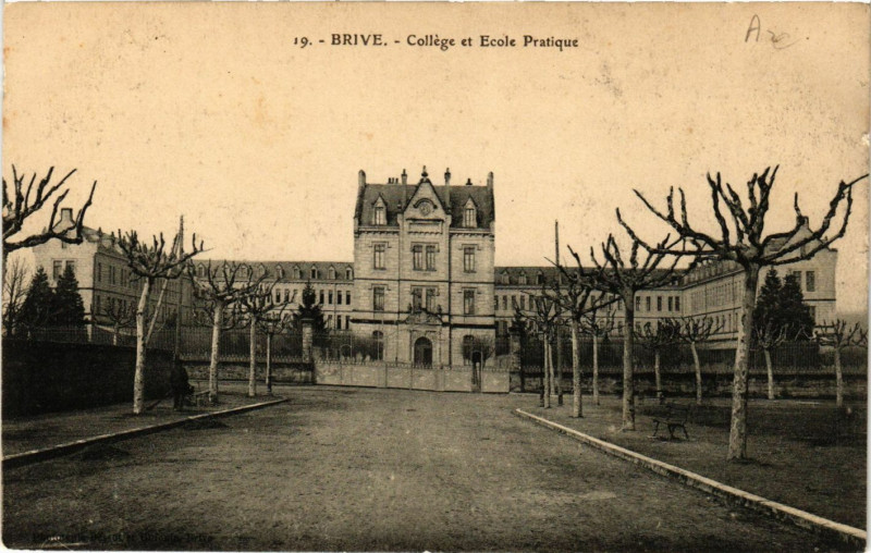 Carte postale ancienne Brive - College et Ecole Pratique