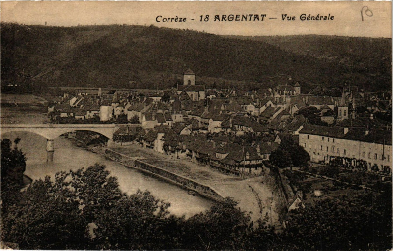 Carte postale ancienne Argentat - Vue générale