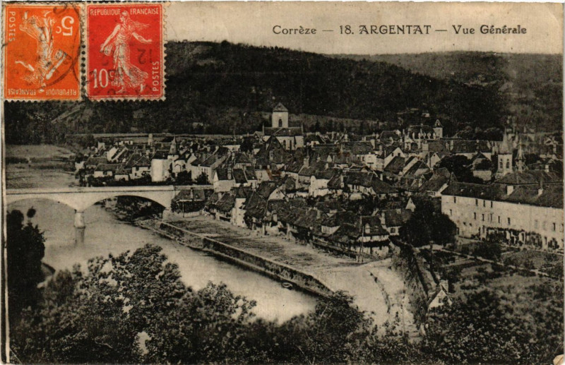 Carte postale ancienne Argentat - Vue générale