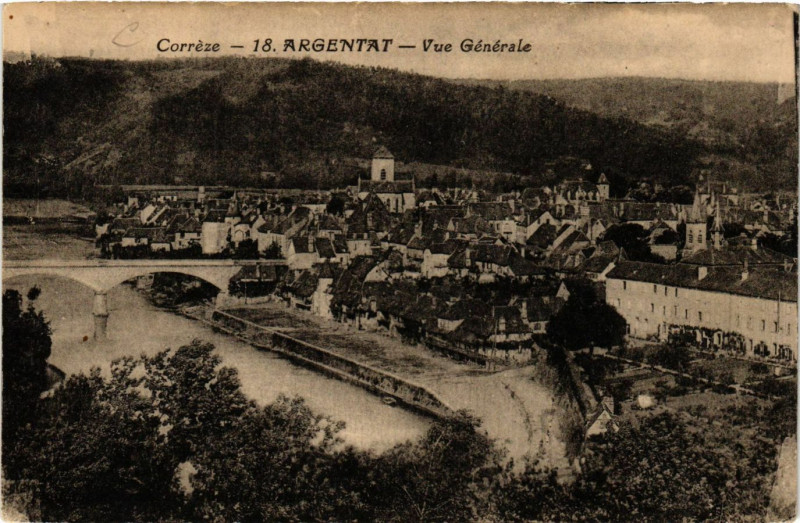 Carte postale ancienne Argentat - Vue générale