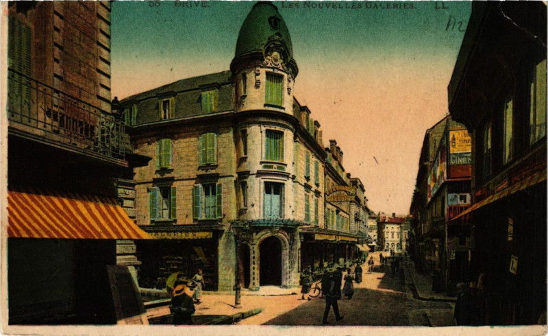 Carte postale ancienne Brive - Les Nouvelles Galeries