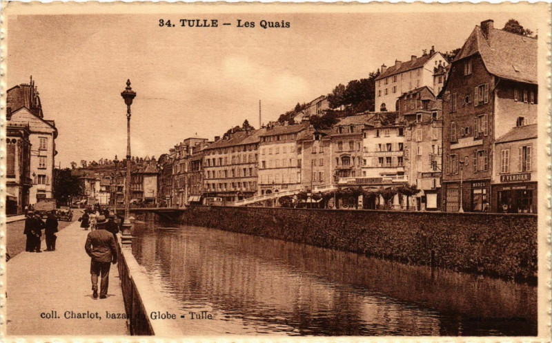 Carte postale ancienne Tulle - Les Quais à Tulle