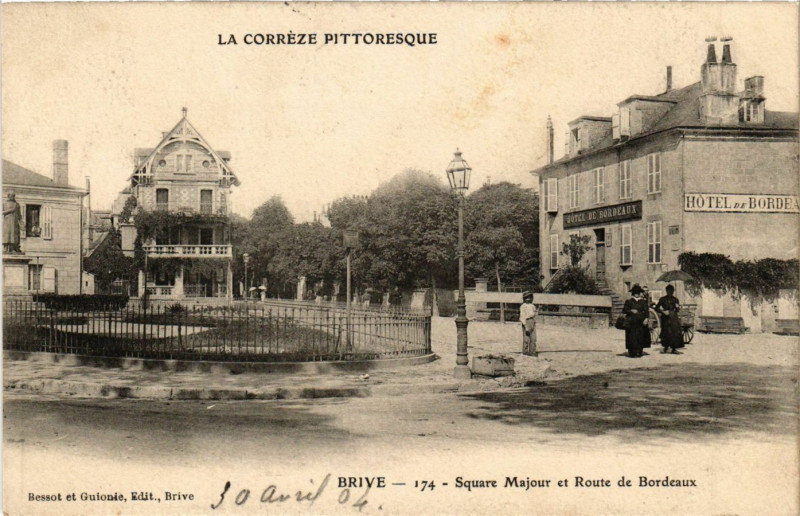 Carte postale ancienne Brive - Square Majour et Route de Bordeaux