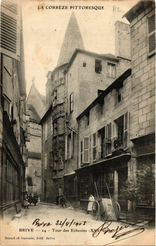 Carte postale ancienne Brive - Tour des Echevins