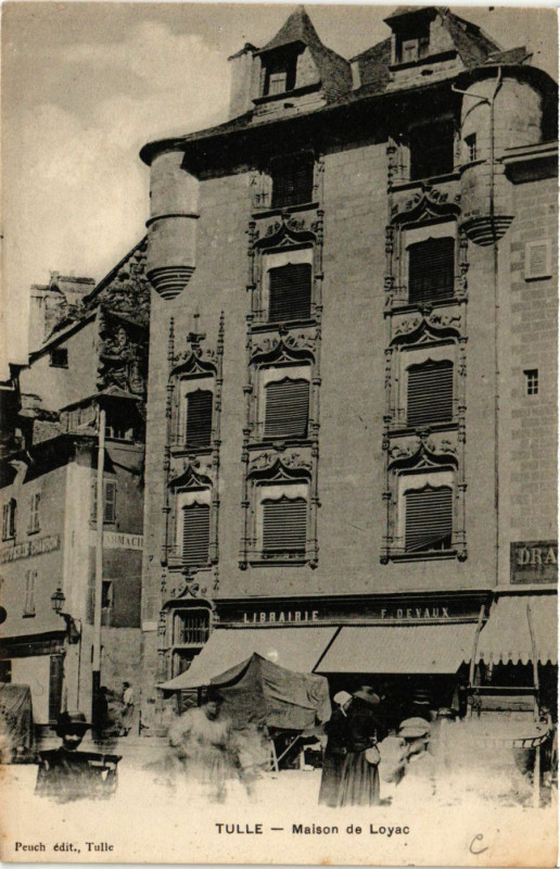 Carte postale ancienne Tulle - Maison de Loyac à Tulle