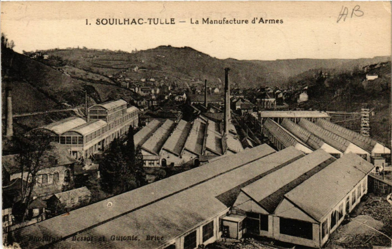 Carte postale ancienne Tulle - Souilhac - La Manufacture d'Armes à Tulle