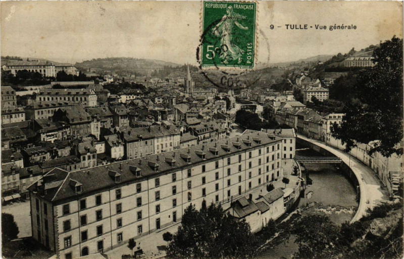 Carte postale ancienne Tulle - Vue générale à Tulle