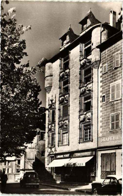 Carte postale ancienne Tulle - Maison Renaissance à Tulle
