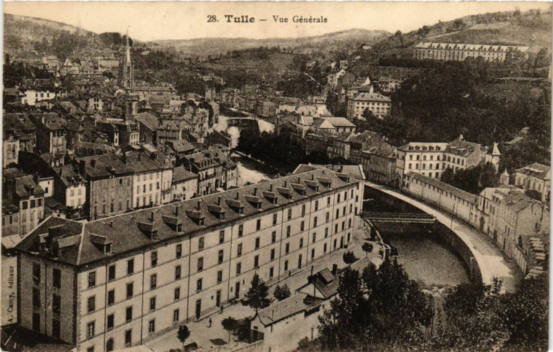 Carte postale ancienne Tulle - Vue générale à Tulle