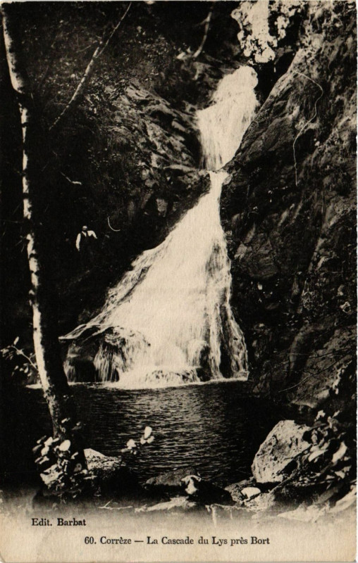 Carte postale ancienne La Cascade du Lys pres Bort