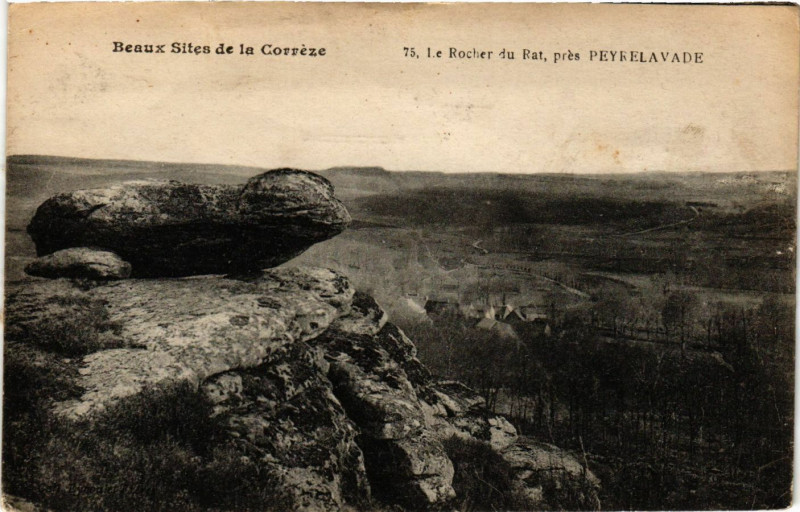 Carte postale ancienne Le Rocher du Rat - pres Peyrelavade