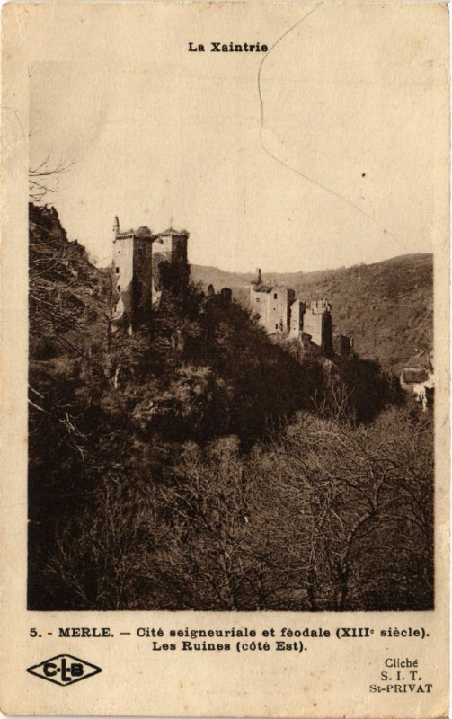 Carte postale ancienne Merle - Cité seigneuriale et feodale - Les Ruines
