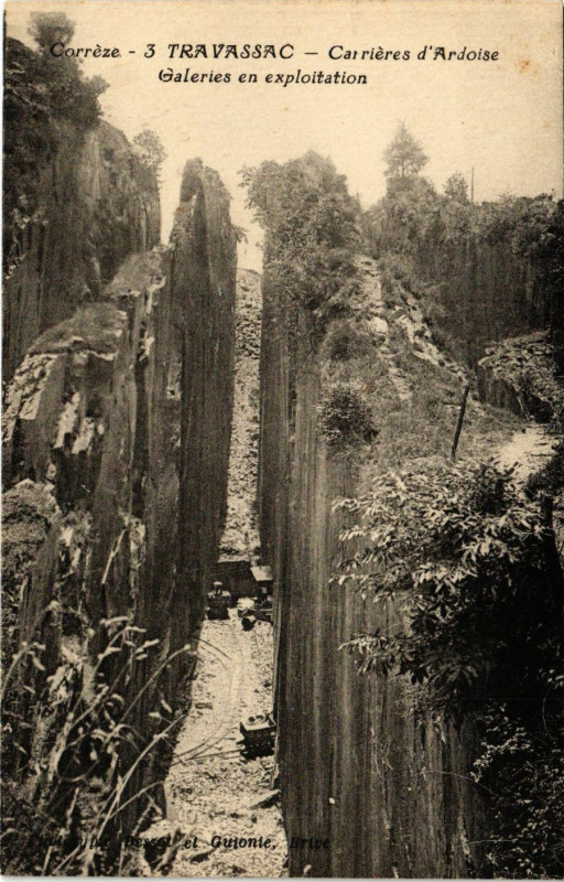 Carte postale ancienne Travassac - Carriere d'Ardoise
