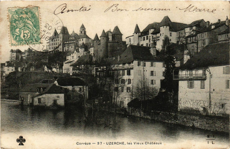 Carte postale ancienne Uzerche - Les Vieux Chateaux à Uzerche