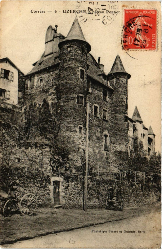 Carte postale ancienne Uzerche - Chateau Pontier à Uzerche