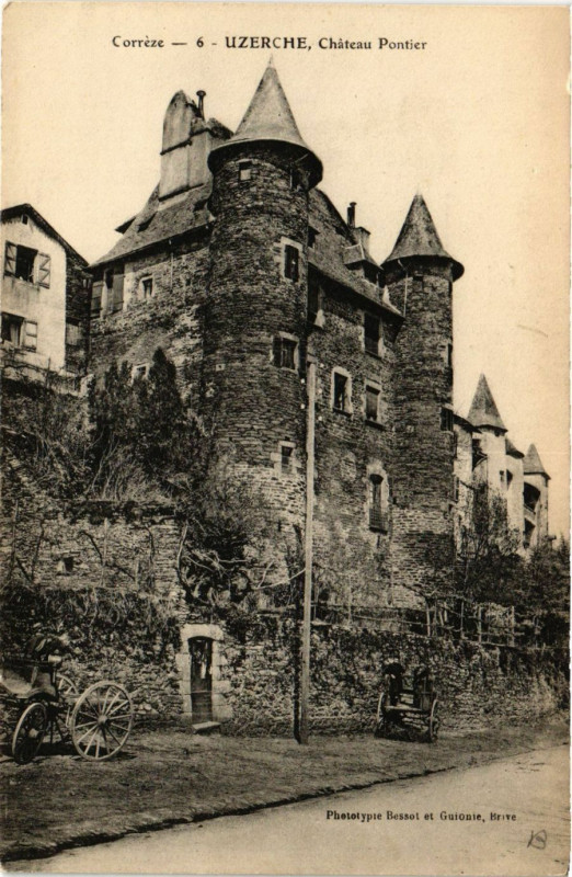 Carte postale ancienne Uzerche - Chateau Pontier à Uzerche