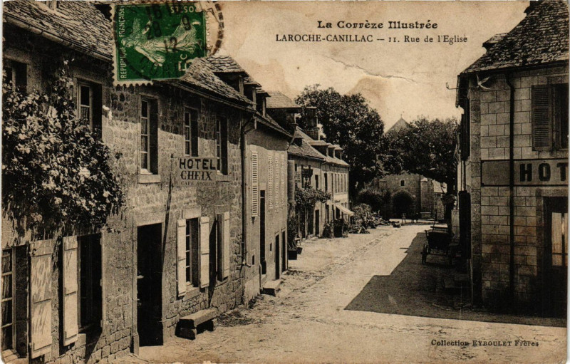 Carte postale ancienne Laroche-Canillac - Rue de l'Eglise