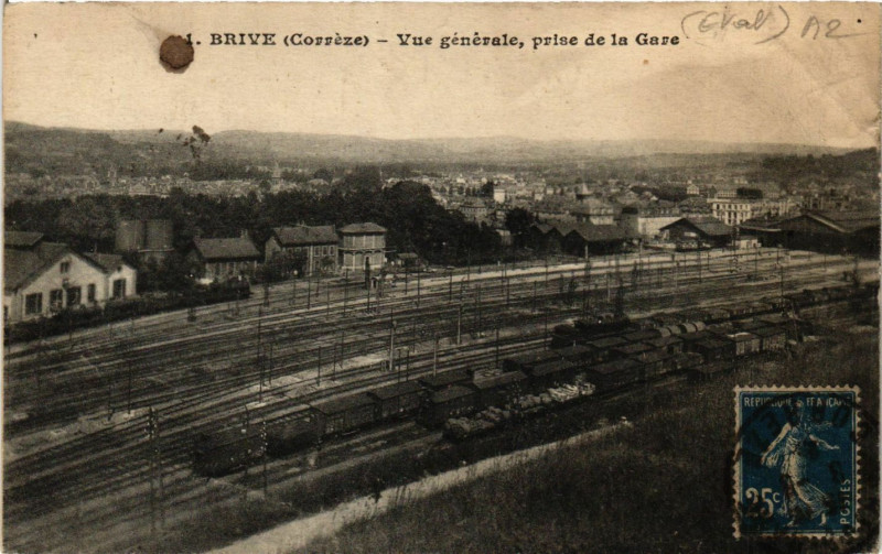 Carte postale ancienne Brive - Vue générale - Prise de la Gare