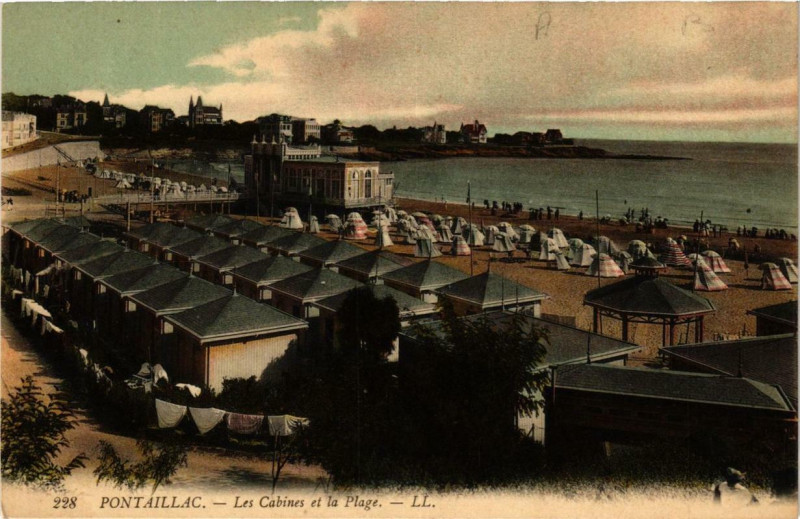 Carte postale ancienne Pontaillac Les Cabines et la Plage