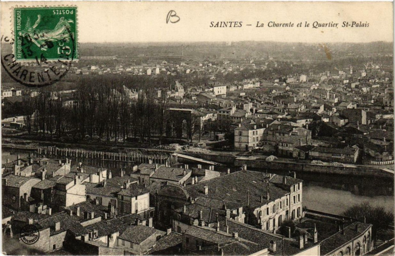 Carte postale ancienne Saintes La Charente et le Quartier Saint-Palais à Saintes